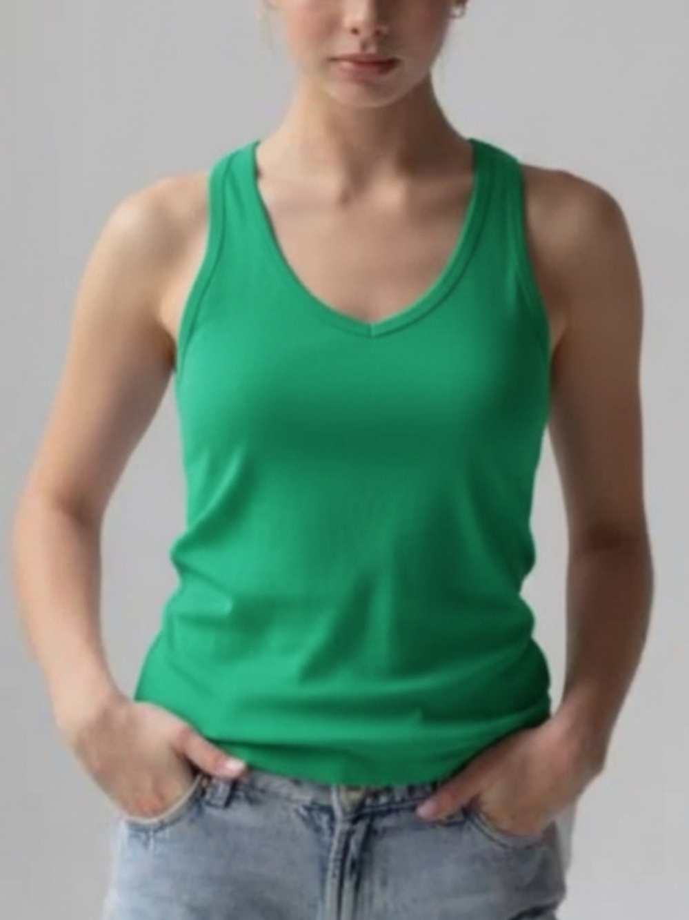 George Bright Green V-Neck Racerback Fitted Layering Tank Top Cami Size Small